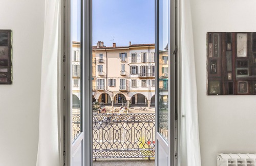 Pavia Apartment | Sissi Home