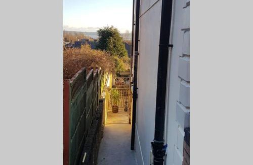 Llanelli Apartment | Sister's Apartment