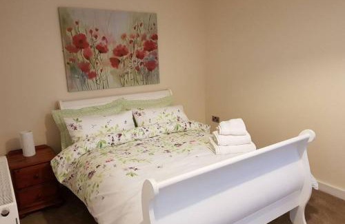 Llanelli Apartment | Sister's Apartment