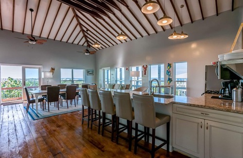 Great Guana Cay House | Six bedroom/three bath with views of the Sea of Abaco and the Atlantic Ocean