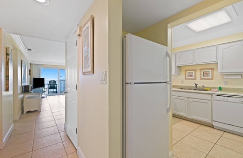 Miramar Beach Condo | Sixth-floor Gulf-front Condo with balcony, outdoor Pool & Gym