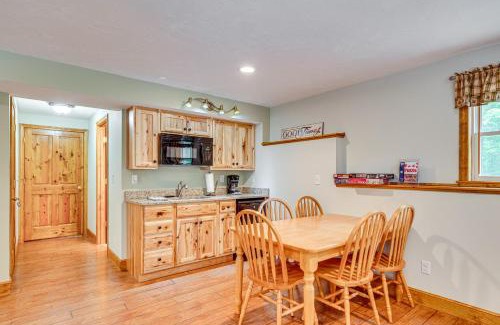North Conway House | Ski, Hike and Fish Chalet with Hot Tub in Conway