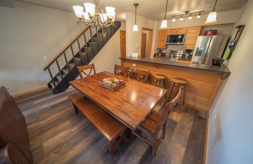 Mountain House Condo | Ski Run 303
