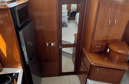 Key West Boat Rental | Skip the Hotel - Stay on the Water aboard a 46 foot Yacht in Key West