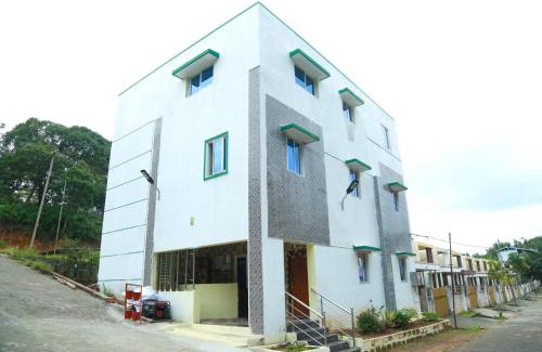 Yercaud Hotel | Sky Touch Inn