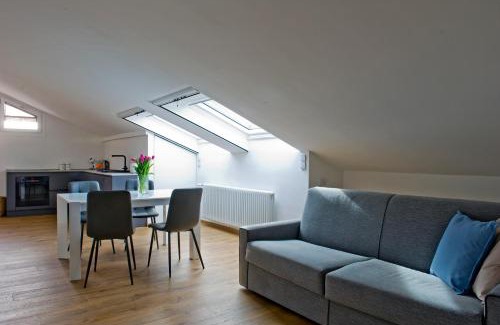 Como Apartment | Sky View Apartment