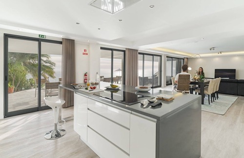 Sao Martinho Villa | Sky Villa by An Island Apart
