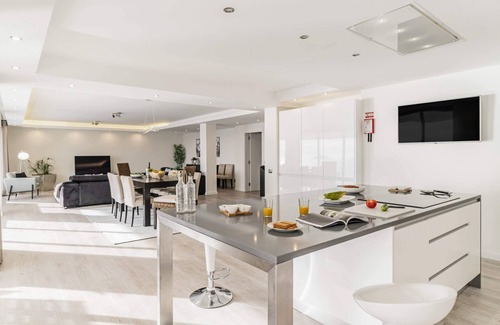 Sao Martinho Villa | Sky Villa by An Island Apart