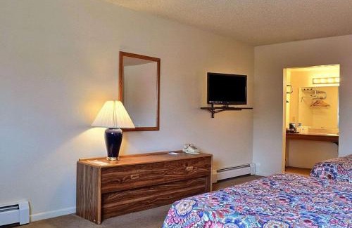 Cody Hotel | Skyline Motor Inn
