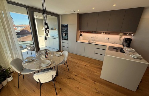 Ljubljana City Centre Apartment | Skyline Penthouse Retreat Luxury in Ljubljana