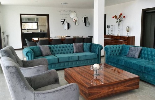 Cerro de Aguia Villa | Sleek and Dramatic Algarve Villa Overlooking the Ocean