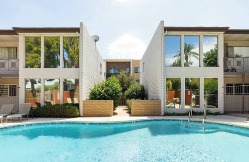 Arts District Apartment | Sleek Oasis in Vibrant Old Town Scottsdale