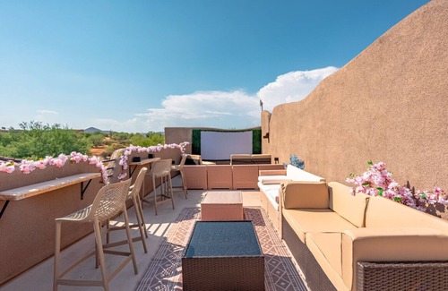 Rio Verde Foothills Apartment | Sleeps 25, Heated Pool and Spa, Pickleball Court