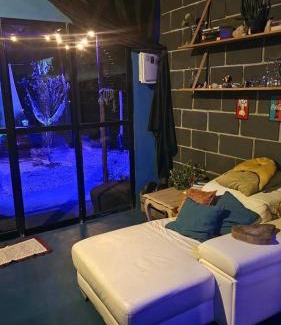 Jacarei House | Slik House - A tiny house azul