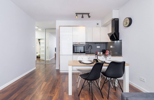 Podgorze Apartment | Slusarska Apartment Cracow by Renters