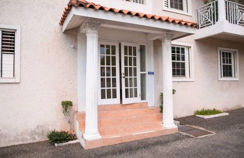 Havendale House | Smack in Da Middle of Everything! 1bdr Steal of a Deal!