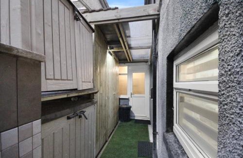 Maerdy Apartment | Small Studio Suite W Vip Lounge Access-maerdy