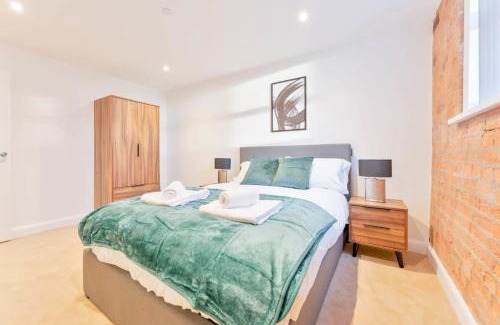 Burton on Trent Apartment | Smart 2 Bed Apartment in Burton-on-Trent