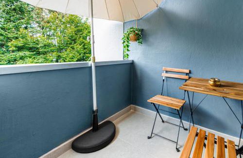 Frohnhausen Apartment | Smart Home - Essen - Perfect for 5 Guests! Central - Balcony - Netflix - Free Parking Zone