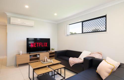 Rocklea Apartment | Smart Suites Self Check-in Apartments - Rocklea Station N