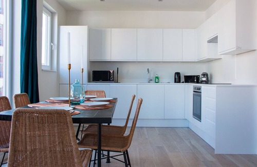 Upper Town Apartment | Smartflats Design - EU Commission