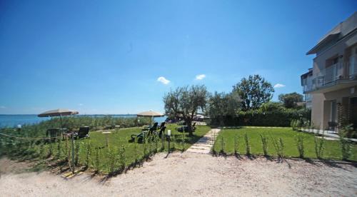 Sirmione Apartment | Smeraldo dip Villa Canneto