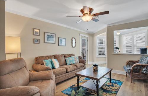 Port Aransas Apartment | Smiling Jacks Escape