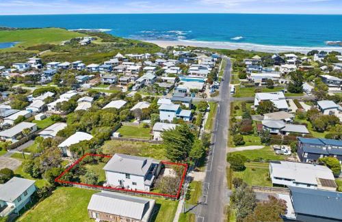 Smiths Beach House | Smiths Beach Walk