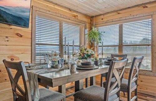 Sevierville Ski Chalet | Smokies Treehouse