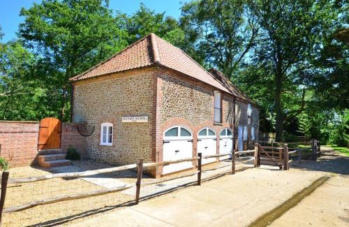 Snettisham House | Snettisham Water Mill