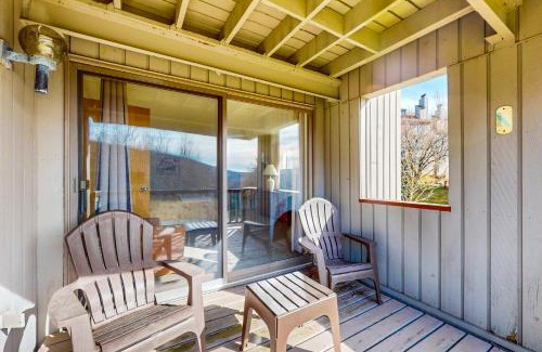 West Dover Apartment | Snow Tree 32A