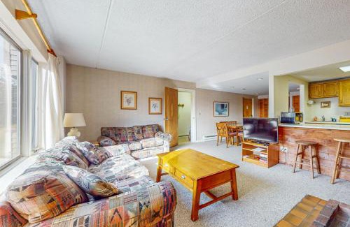 West Dover Apartment | Snow Tree 32A
