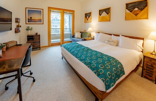 Kirkwood Condo | Snowcrest Suite 107 Ski in/Ski out