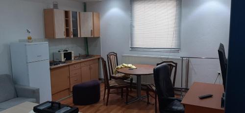 Hadzici House | SOBE I APARTMANI HADZICI RENT rooms apartments