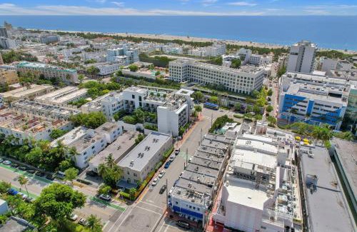 Flamingo/Lummus Apartment | SOBE MONARCH 2BEDROOM 2 BATH MODERN apt- WALK TO OCEAN DRIVE