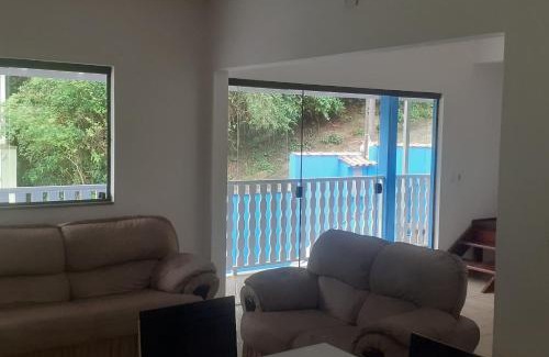 Pontal da Cruz House | Sobrado para 10 pessoas na Praia- Familiar