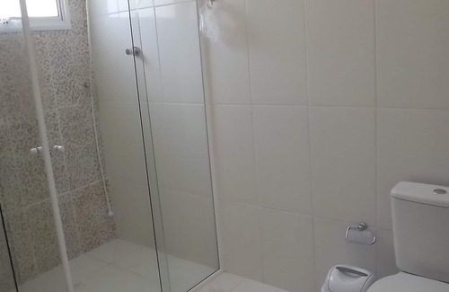 Jardim California House | SOBRADO WITH 03 BEDROOMS AND POOL CENTER CARAGUATATUBA NEXT TO THE BALL OF EVENTS