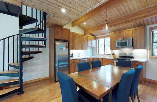 Truckee Condo | Sockeye by Avantstay Modern 2 BR Condo w/Access to Northstar Resort Community