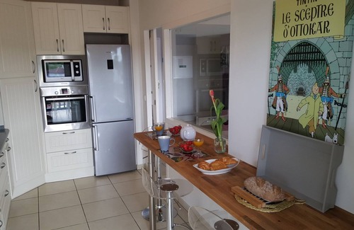 Behobie Apartment | Socoa Lodge beach just across the street! Rare luxurious T5 dwelling