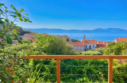 Cargese Apartment | Solacargese Appartement de charme Vue imprenable Méditerranée