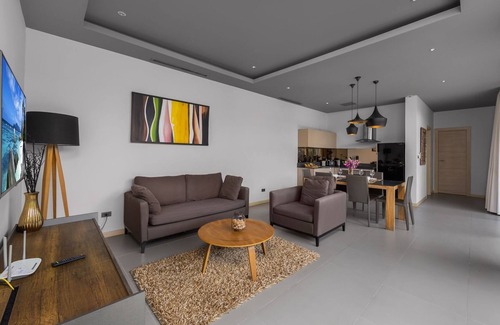 Choeng Thale Villa | Solano Tropical 3BR Pool Villa at Bang Tao