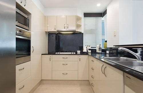 Tugun Apartment | Solaya Unit 6- Right on Tugun beach just a stones throw from the waters edge with Wi-Fi Included.