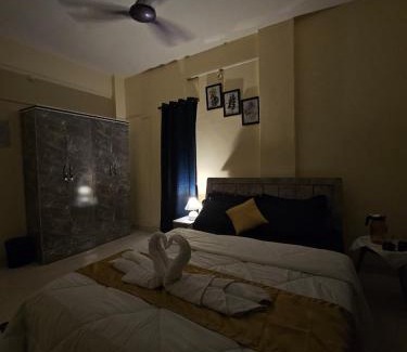 Koregaon Park Apartment | Solitude Stays