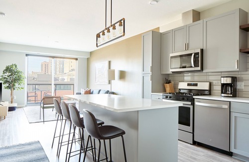 Mill District Apartment | Sonder at Vicinity | Two-Bedroom Apartment w/Balcony