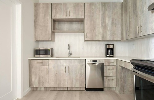 Highland Apartment | Sonder by Marriott Bonvoy Zuni Apartments LoHi