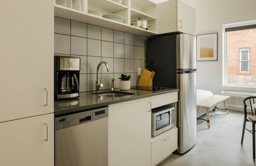 Highland Apartment | Sonder by Marriott Bonvoy The Artesian Apartments LoHi