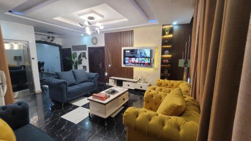 Magboro House | Sonia Apartments - Private Room
