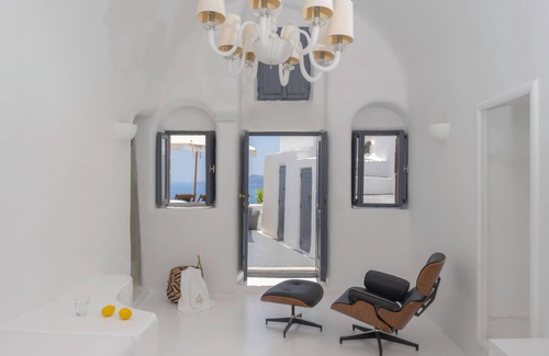 Oia Villa | Sophia Oia View