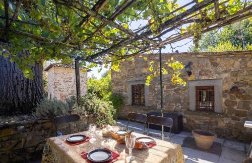 Arcetri Apartment | Sophisticated 1BR Apartment in Florence countryside