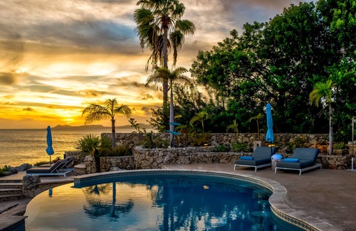 Sabadeco Villa | Sophisticated Oceanfront Villa, Beach Access, DISCOUNT SEPTEMBER- DECEMBER